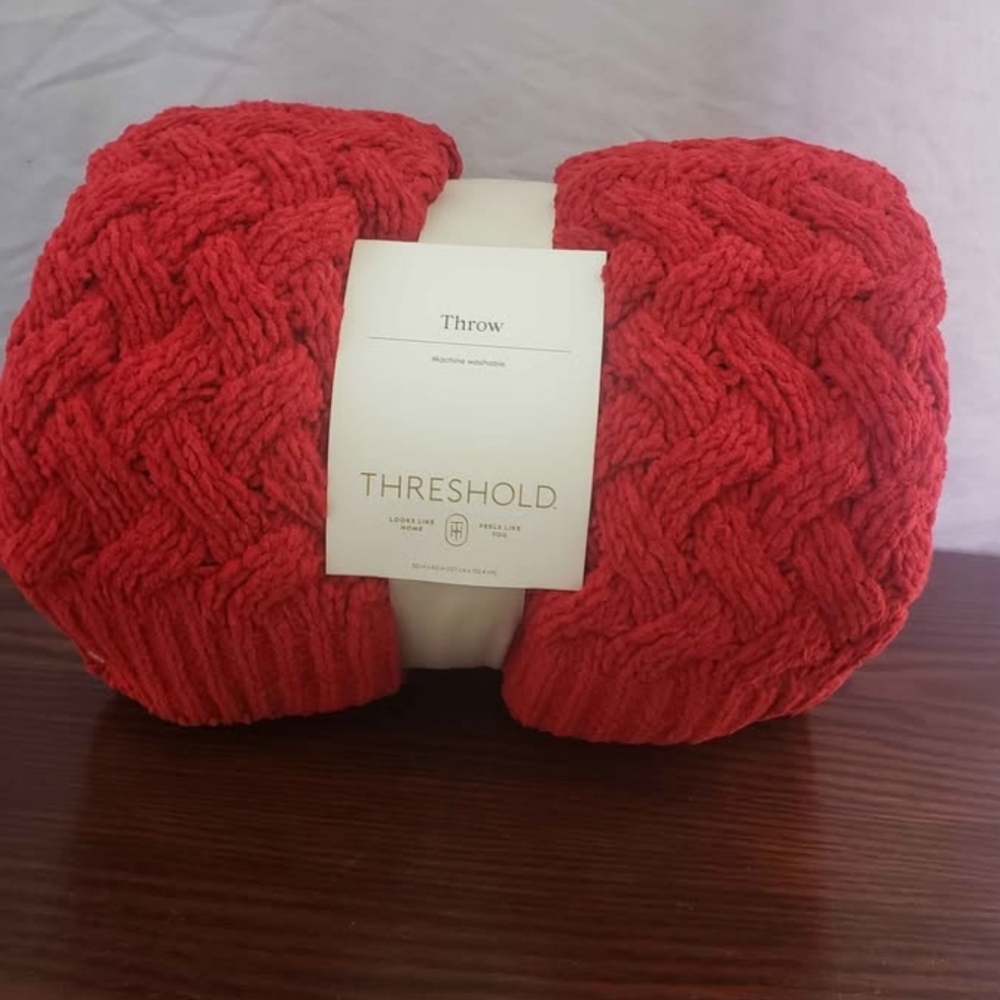 Threshold Chunky Cable Knit Throw Blanket - Red BNWT